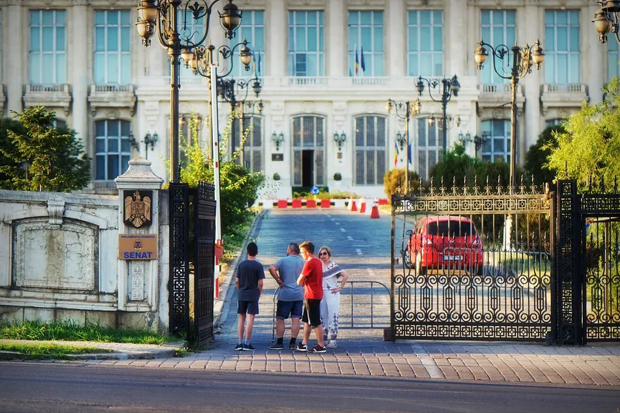 Os 10 Pilares (ou Seriam Fundamentos?) da Liderança Servidora: Um Guia Prático para o Seu Dia a Dia